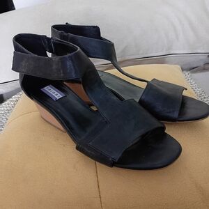 PRIORI Black Leather Heels for Women